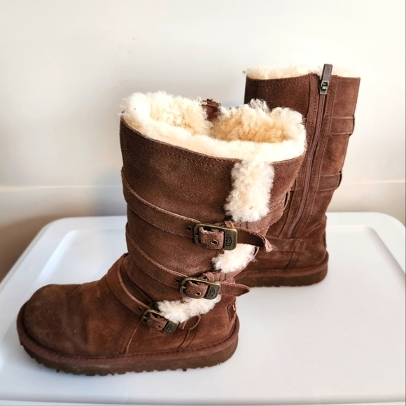 UGG Maddi II boots Size 1 - Picture 6 of 10